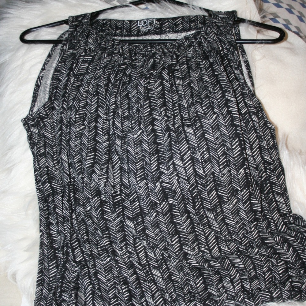 Loft sleeveless Top